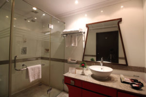 Suite Bath Room